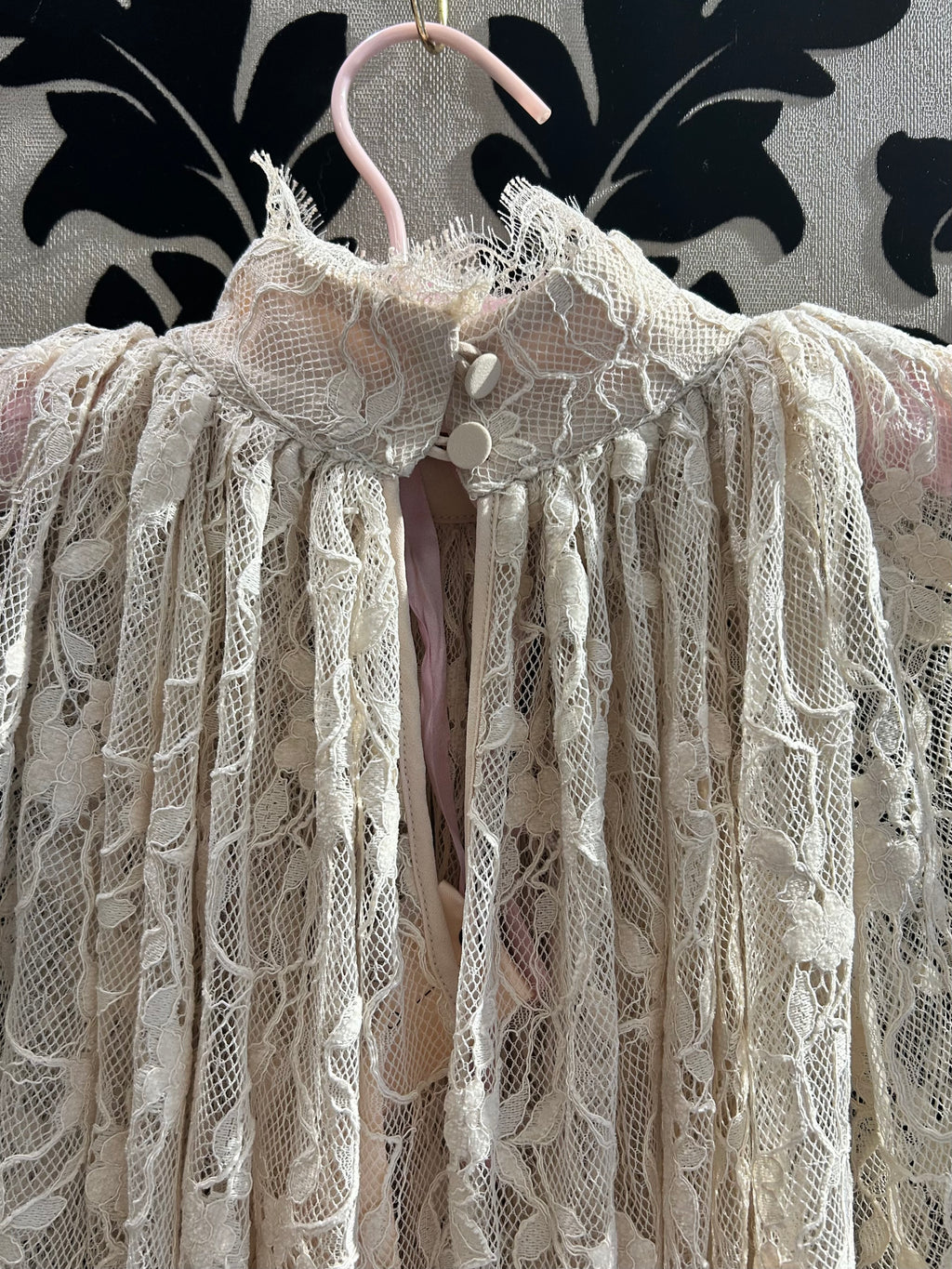 Blusa in pizzo Dahlo