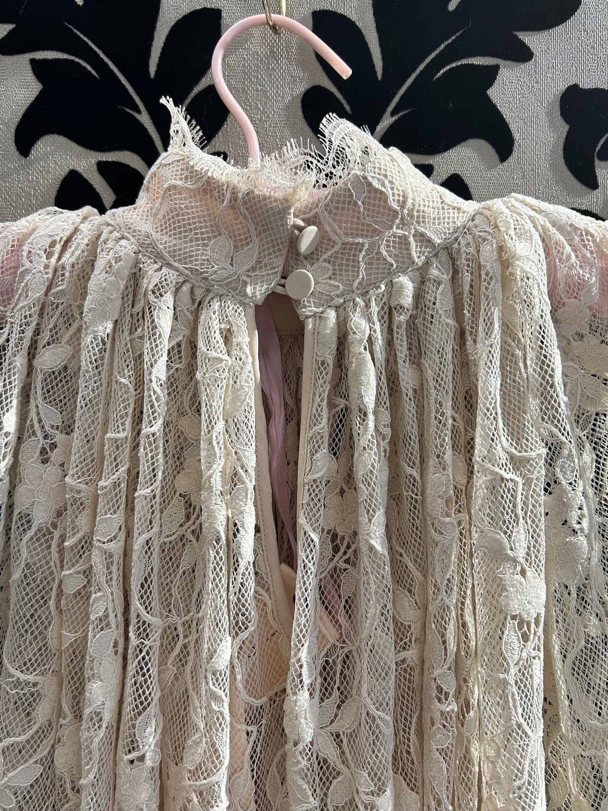 Blusa in pizzo Dahlo